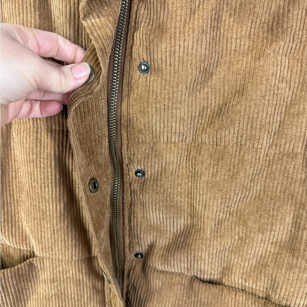 Paper Crane womens corduroy tan oversized zip up vest. Size Medium - Picture 4 of 9